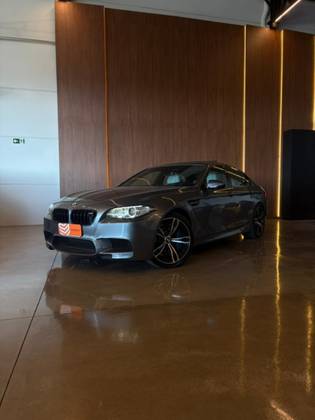 BMW M5 4.4 V8 32V GASOLINA 4P AUTOMÁTICO